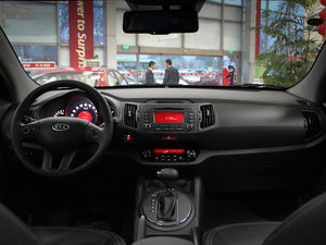 2011款2.0L GLS 自动两驱版 内饰全景
