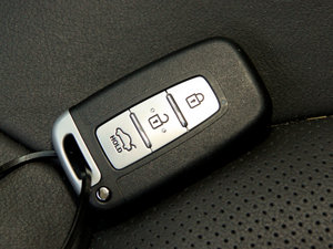 2011款2.4L GLS 自动四驱版 车钥匙