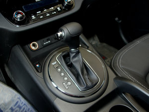 2011款2.4L GLS 自动四驱版 换挡杆