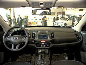 2011款2.4L GLS 自动四驱版 内饰全景