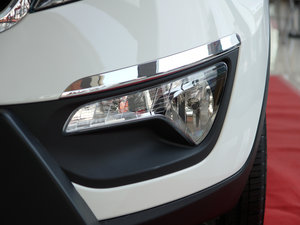 2011款2.4L GLS 自动四驱版 前雾灯