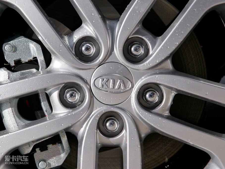 2011 1.6L PremiumԄ