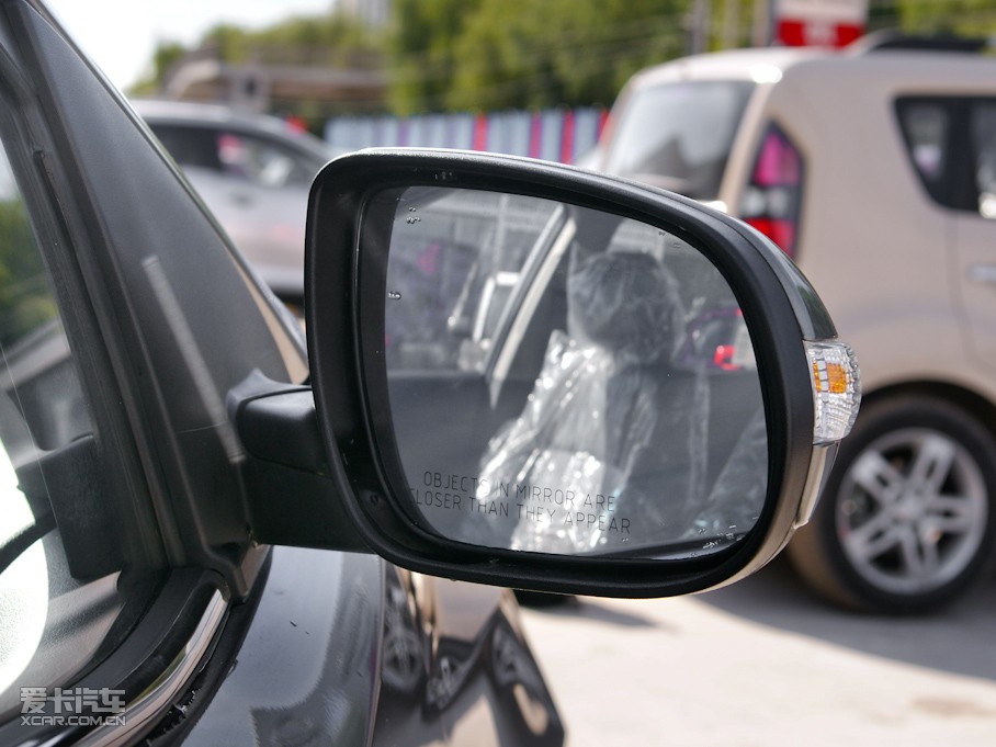 2011 1.6L PremiumԄ