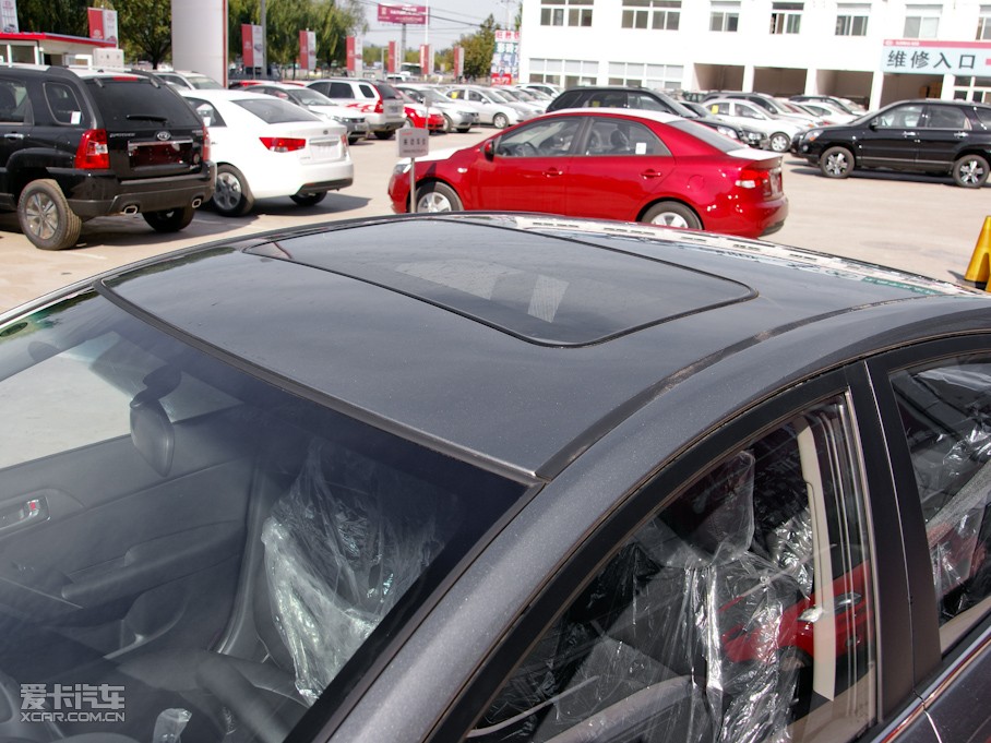 2011 1.6L PremiumԄ