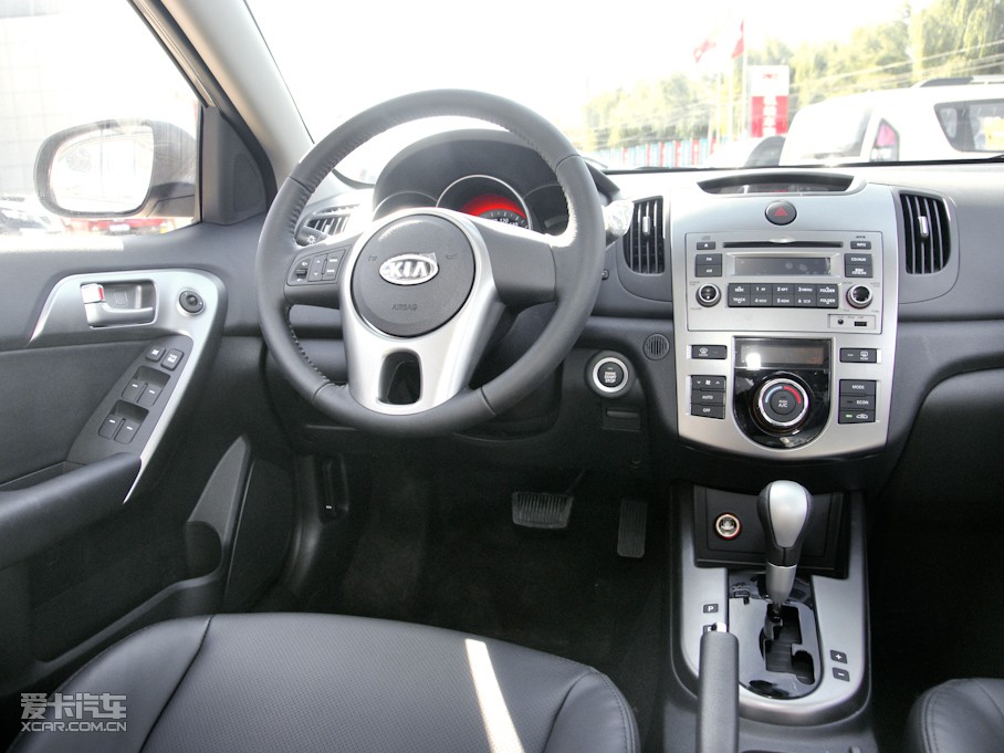 2011 1.6L PremiumԄ