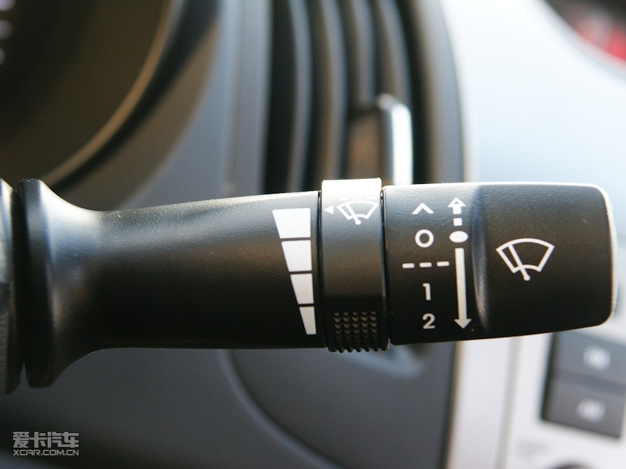 2011 1.6L PremiumԄ(dng)