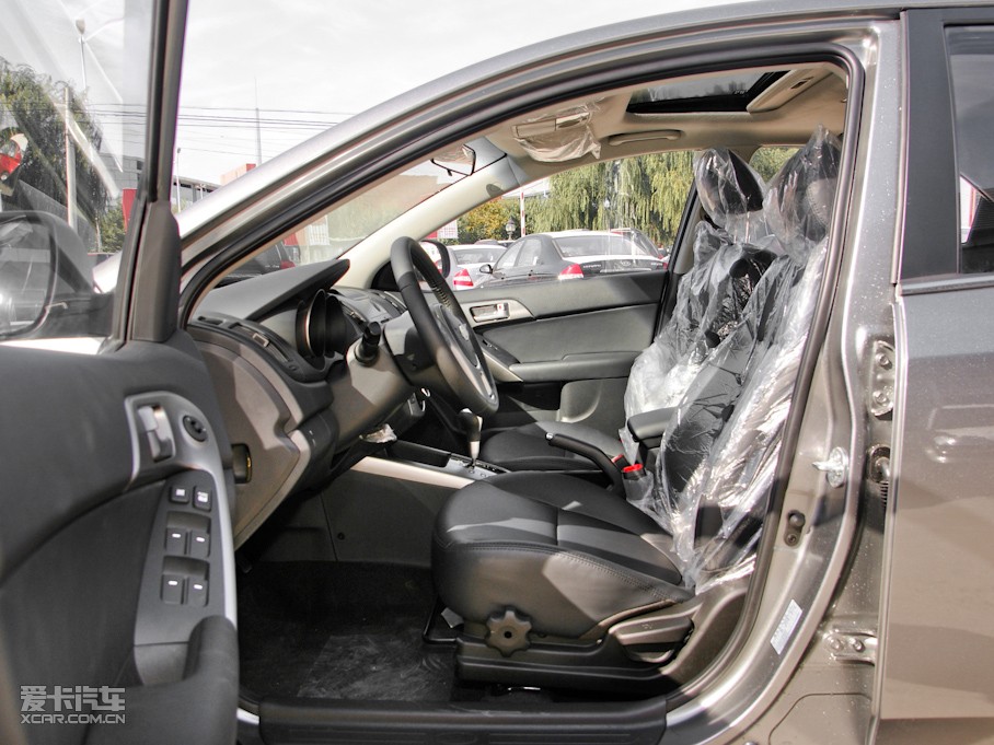 2011 1.6L PremiumԄ