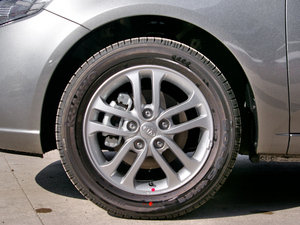 2011款1.6L Premium自动 轮圈