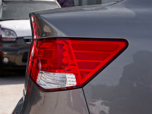 20111.6L PremiumԄ ^