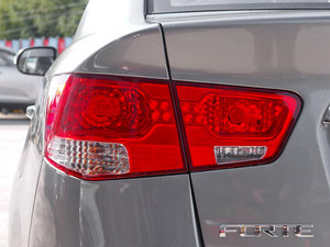 20111.6L PremiumԄ ^