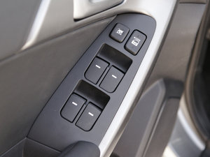 2011款1.6L Premium自动 主驾车窗控制区	