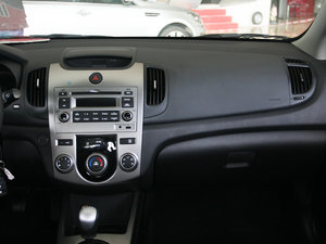 20111.6L GLSք п؅^