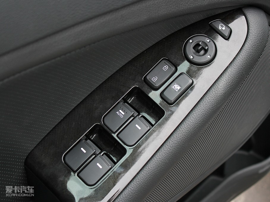 2011K5P 2.0L Premium Ԅ