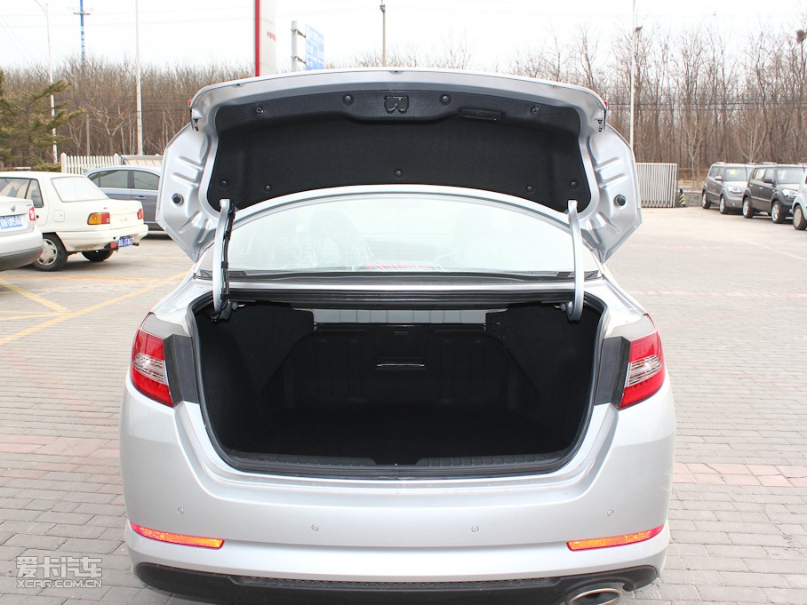 2011K5P 2.0L Premium Ԅ