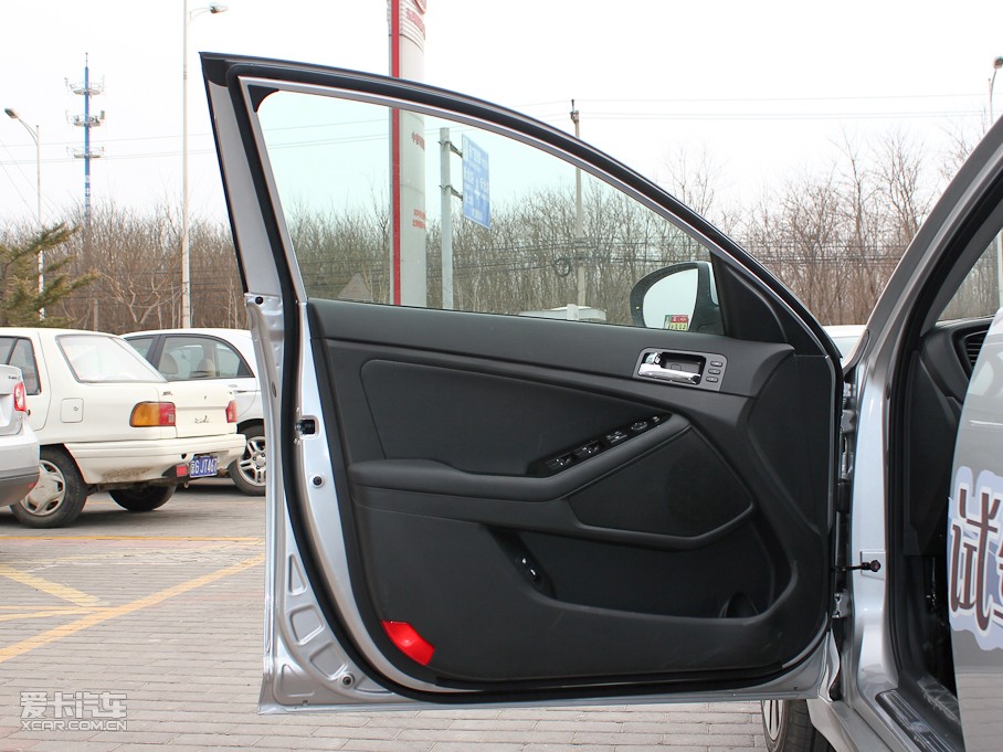 2011K5P 2.0L Premium Ԅ