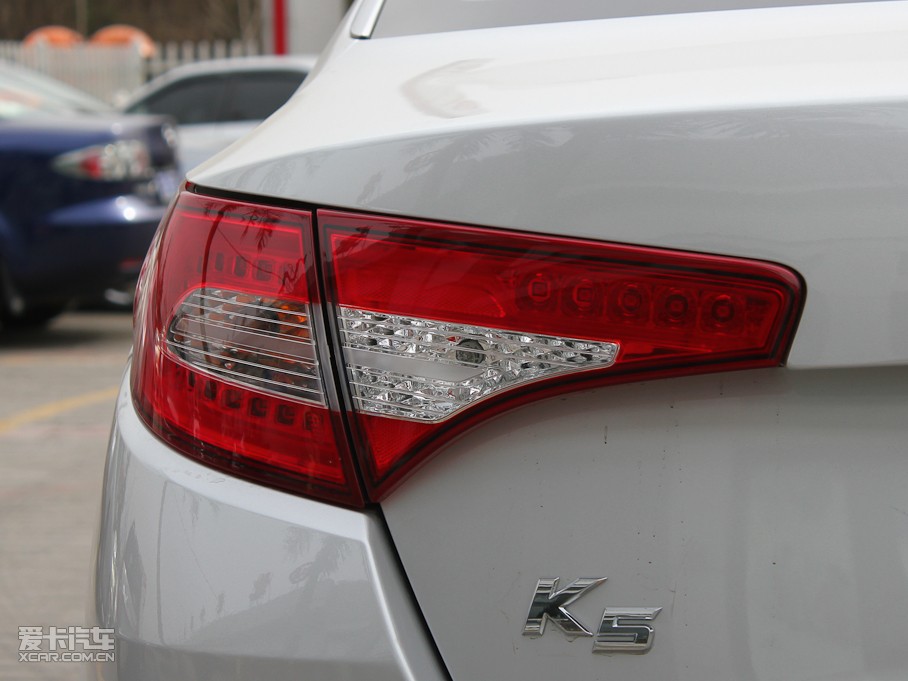 2011K5P 2.0L Premium Ԅ