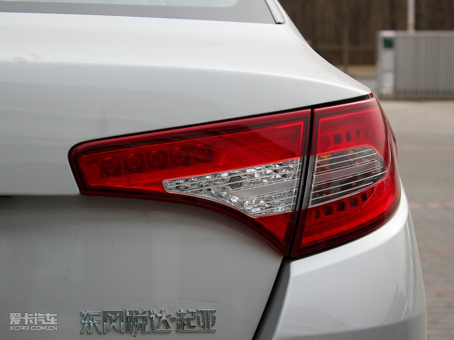 2011K5P 2.0L Premium Ԅ