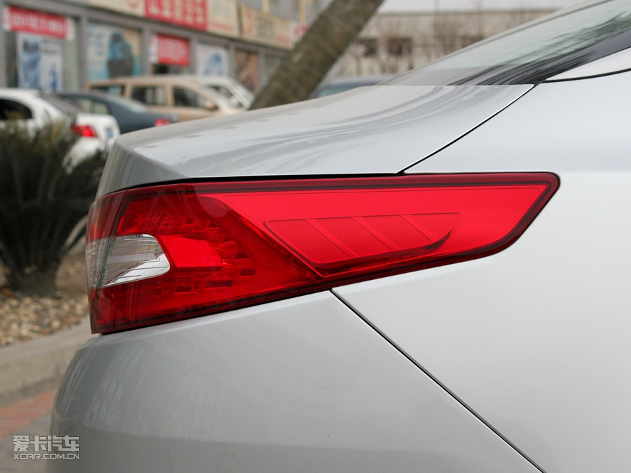 2011K5P 2.0L Premium Ԅ