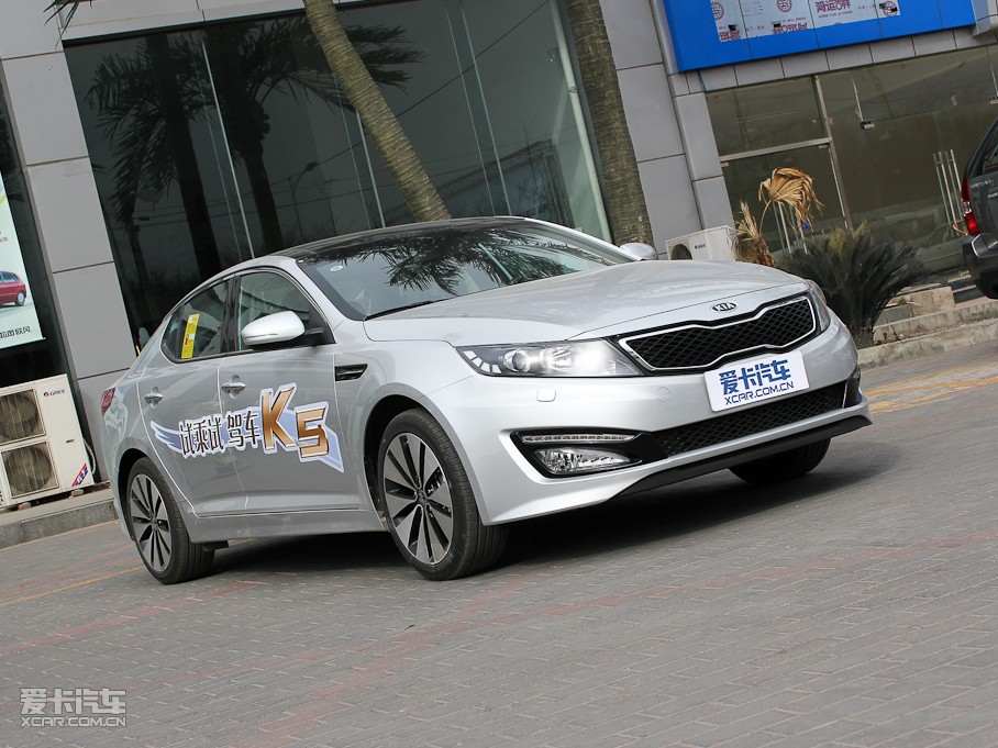 2011K5P 2.0L Premium Ԅ