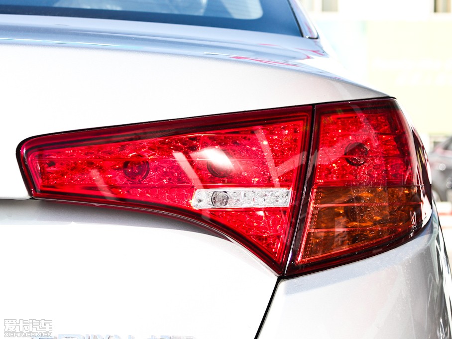 2011K5P 2.0L TOP Ԅ(dng)