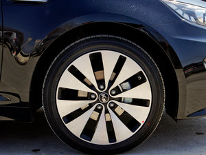 20112.4L Premium Ԅ ^