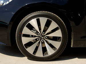 20112.4L Premium Ԅ ^