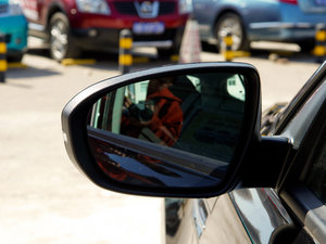 20112.4L Premium Ԅ ^