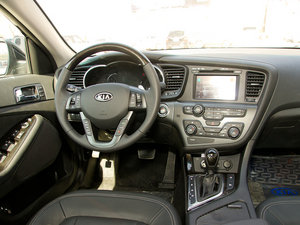 2011款2.4L Premium 自动 中控区