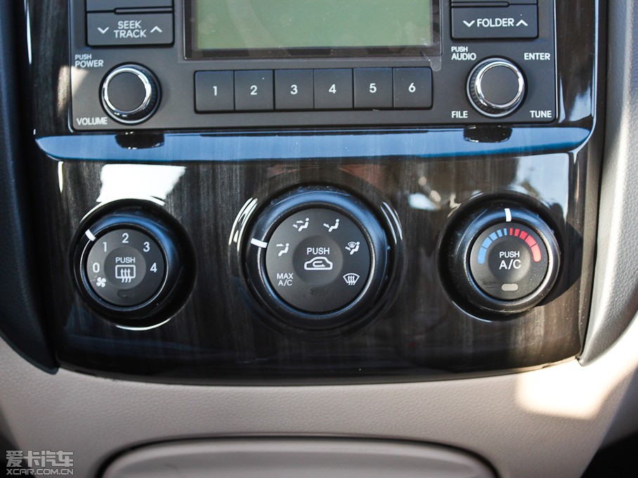 2012��{�� 2.0GL �ԄӃ���