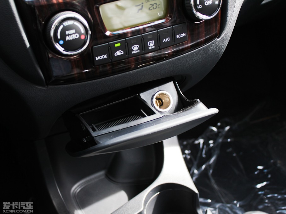 2012��{�� 2.0GLS �քӃ���