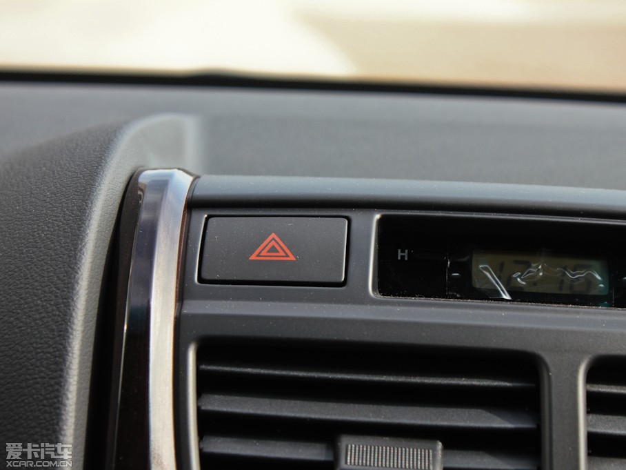 2012��{�� 2.0GLS �քӃ��(q��)��