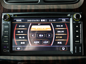 2012款2.0GLS 自动两驱版 中控台显示屏
