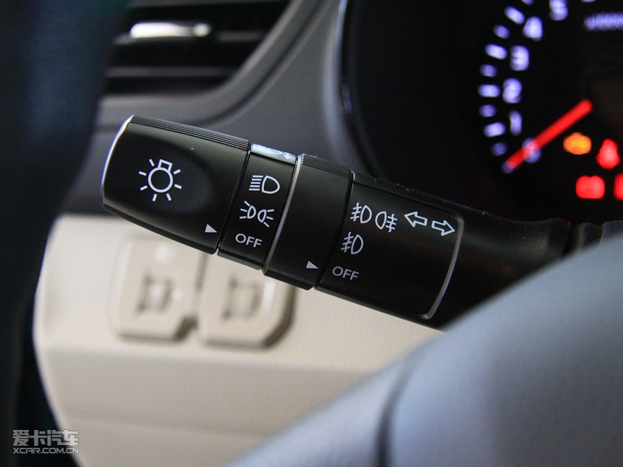 2011������K2���� 1.4L GLS �ԄӰ�