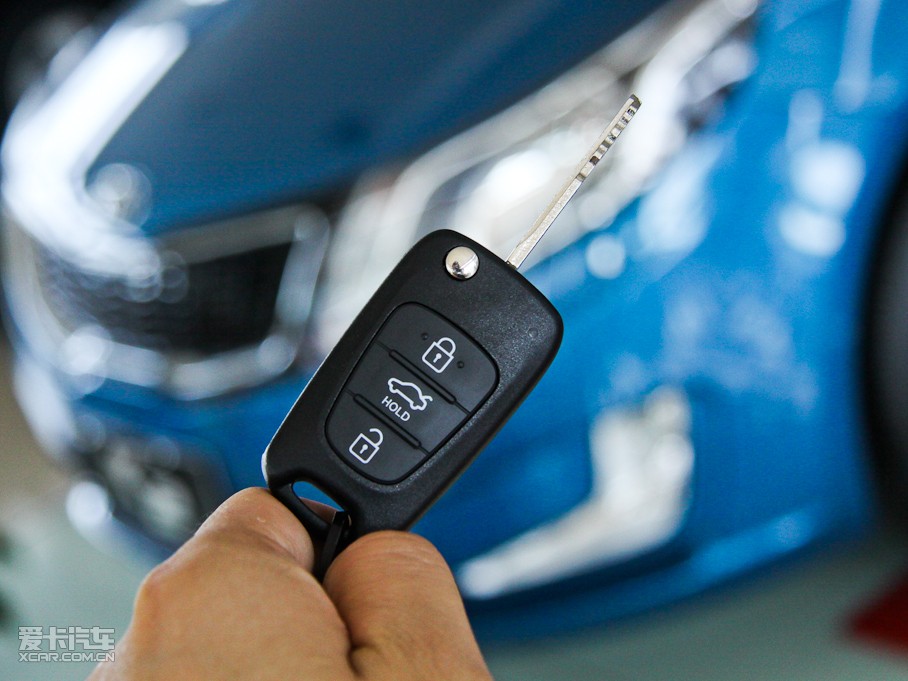 2011������K2���� 1.4L GLS �ԄӰ�