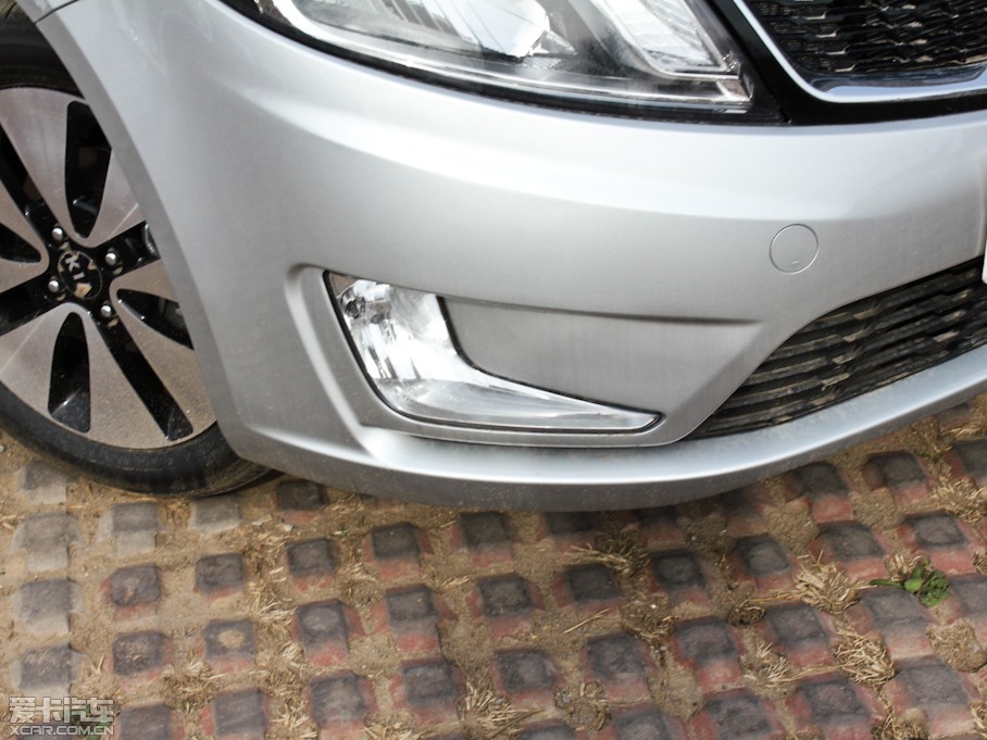 2011K2 1.6L Premium ԄӰ