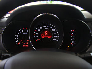 2011款1.4L GLS 自动版 仪表