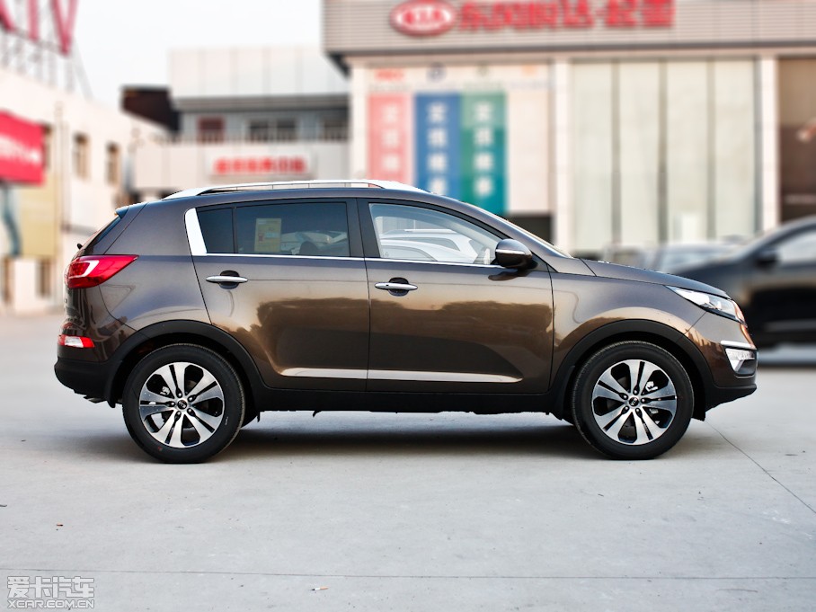 2012 2.4L Premium Ԅ