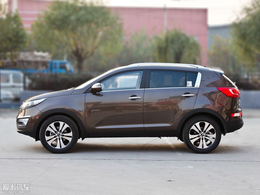 2012 2.4L Premium Ԅ