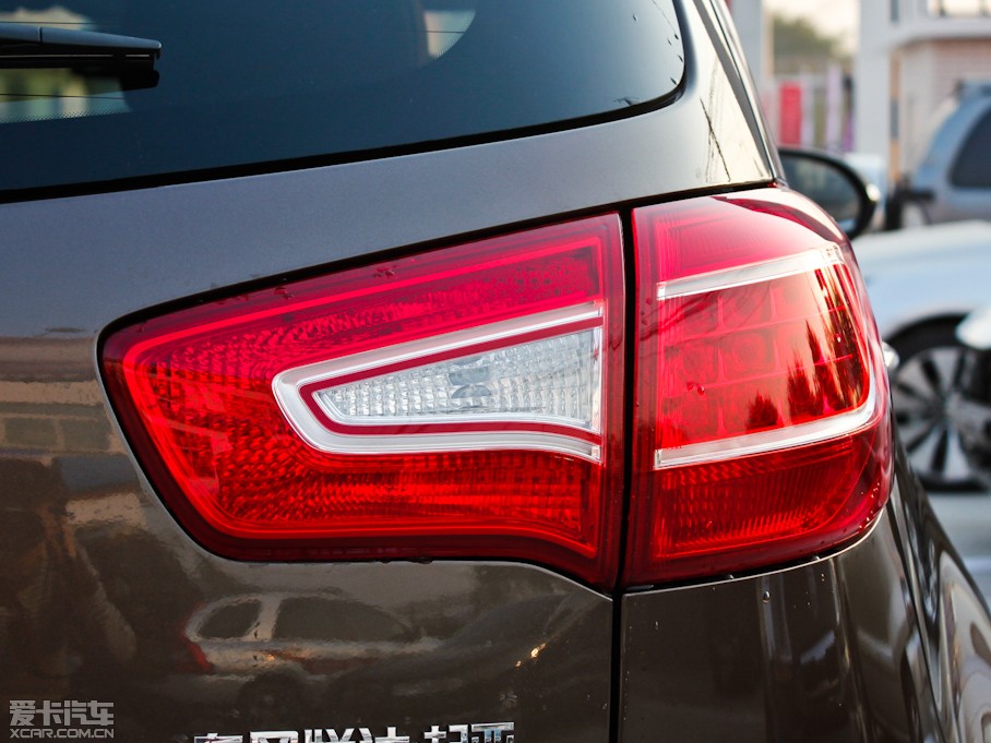 2012 2.4L Premium Ԅ