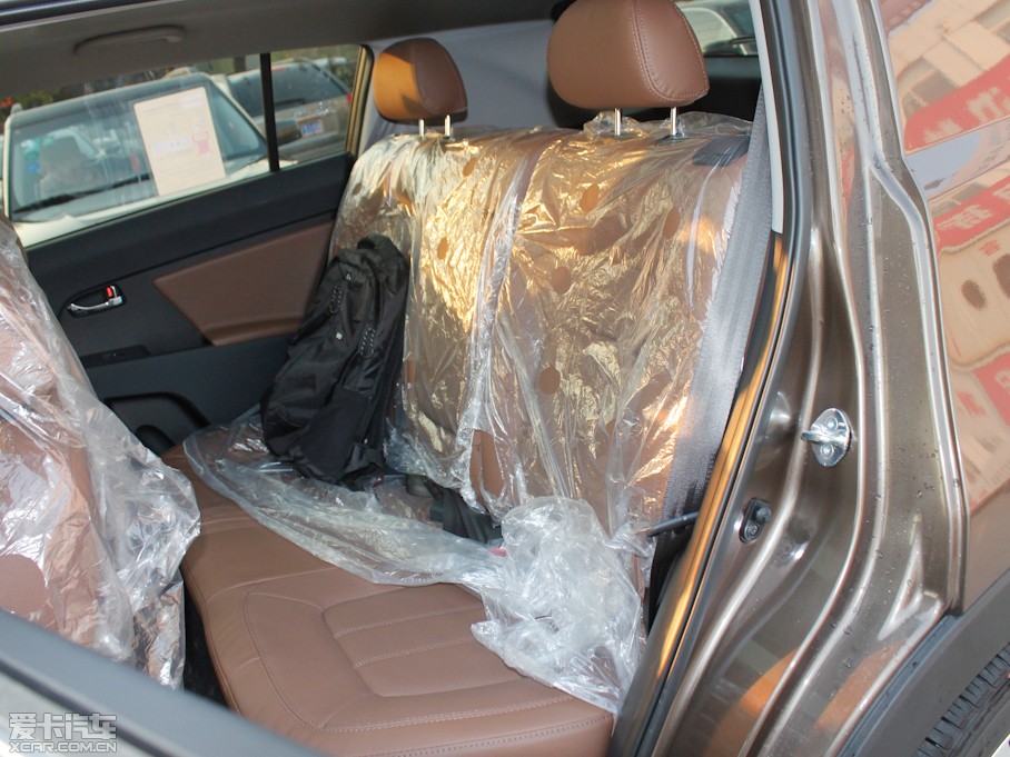 2012 2.4L Premium Ԅ