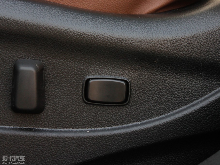 2012 2.4L Premium Ԅ(q)