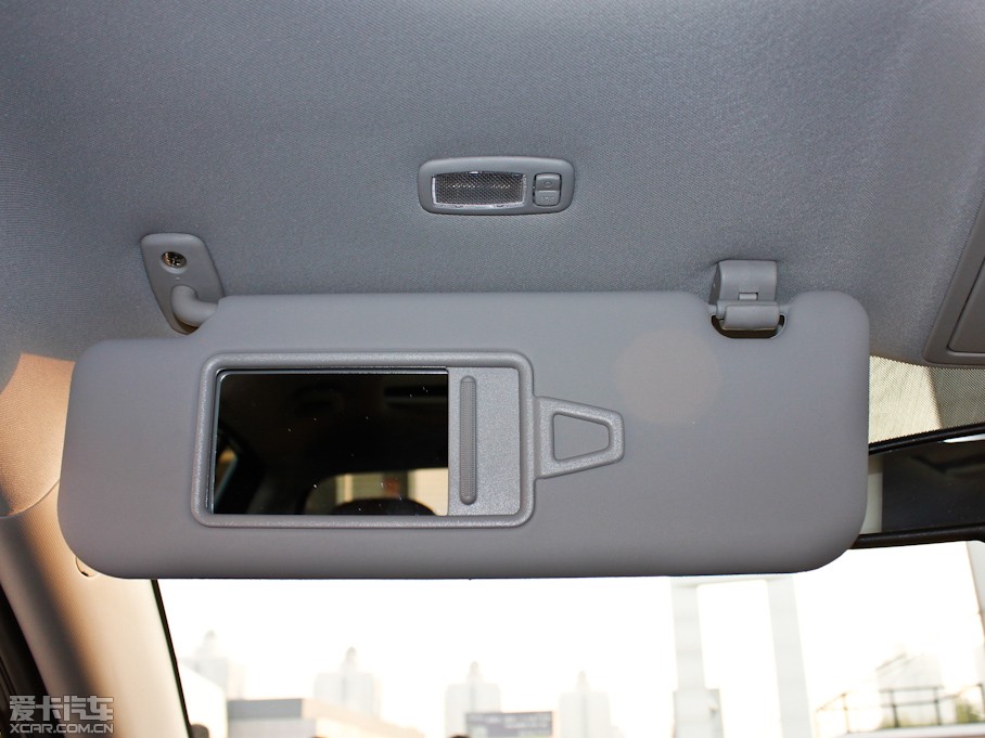 2012 2.4L Premium Ԅ