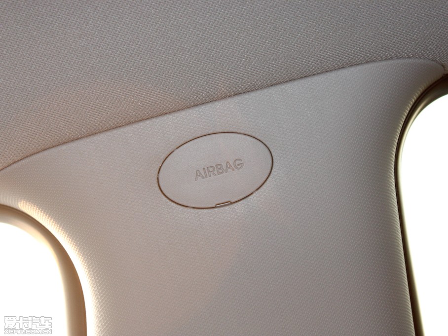 2012 2.4L Premium Ԅ