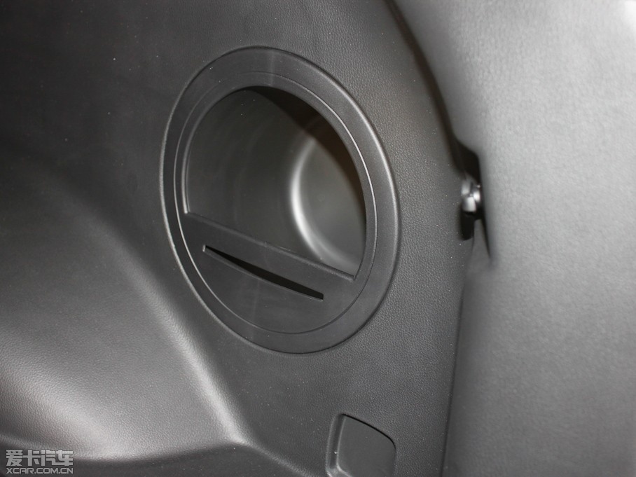 2012 2.4L Premium Ԅ