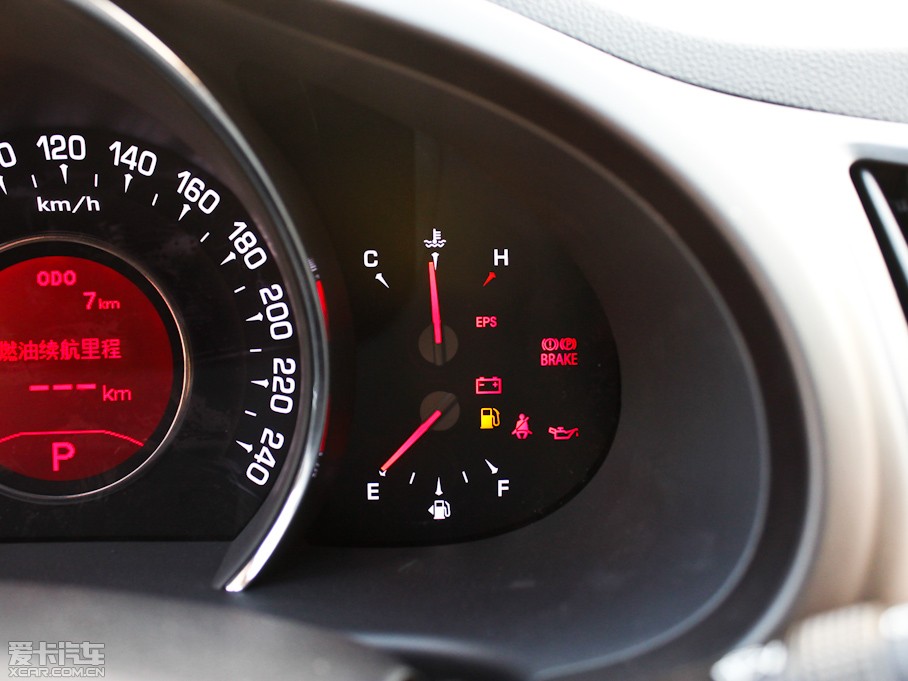 2012 2.4L Premium Ԅ