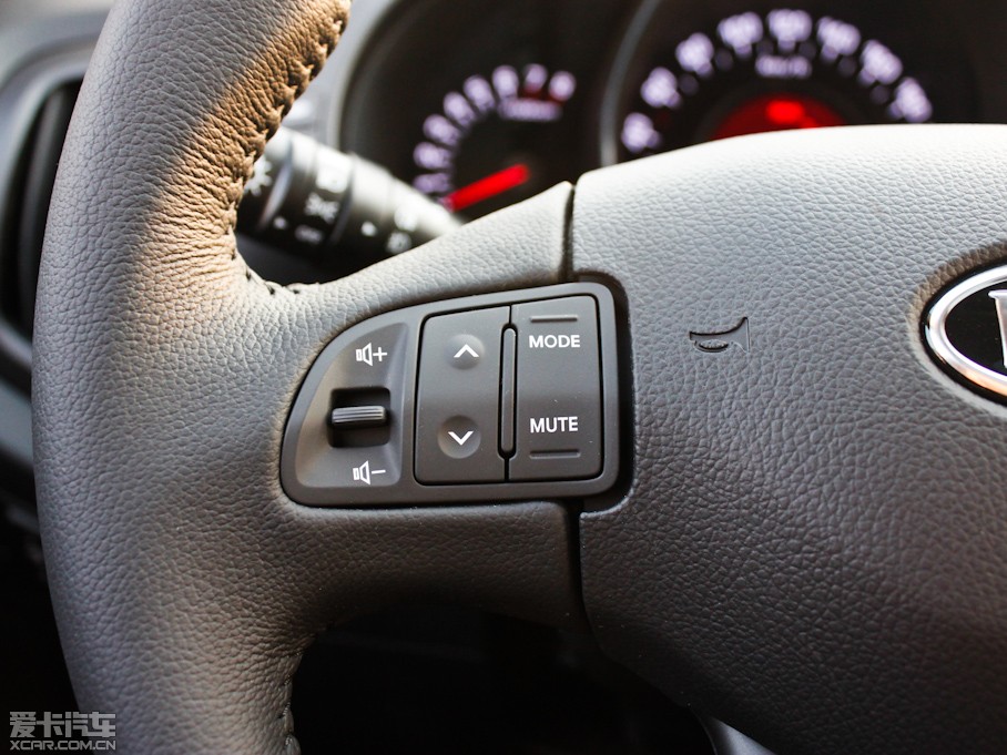 2012 2.4L Premium Ԅ