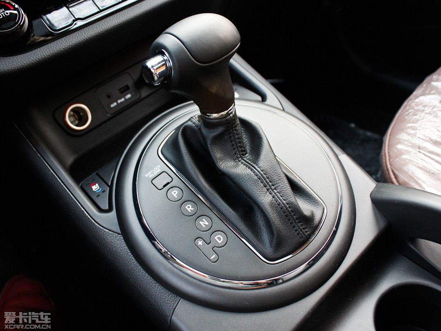 2012 2.4L Premium Ԅ