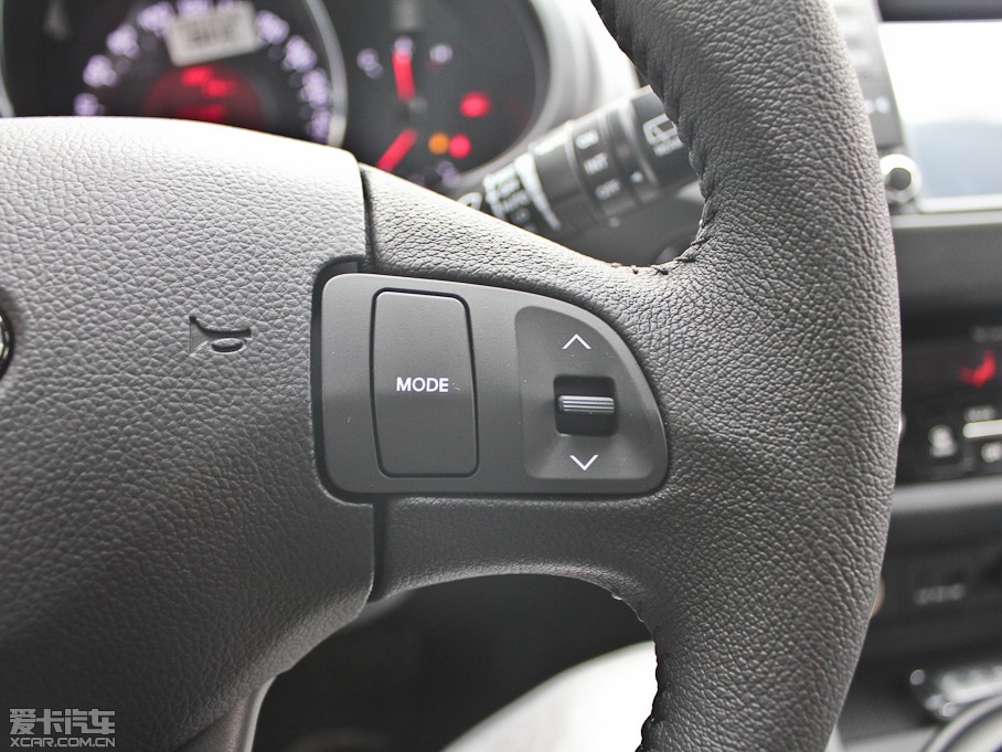 2012 2.0L NAVI ԄӃ