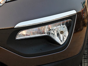 2012款2.4L Premium 自动四驱版 前雾灯
