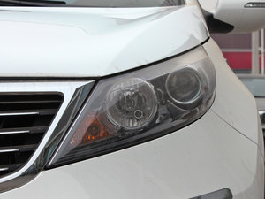 2012款2.0L GLS 自动两驱版 大灯